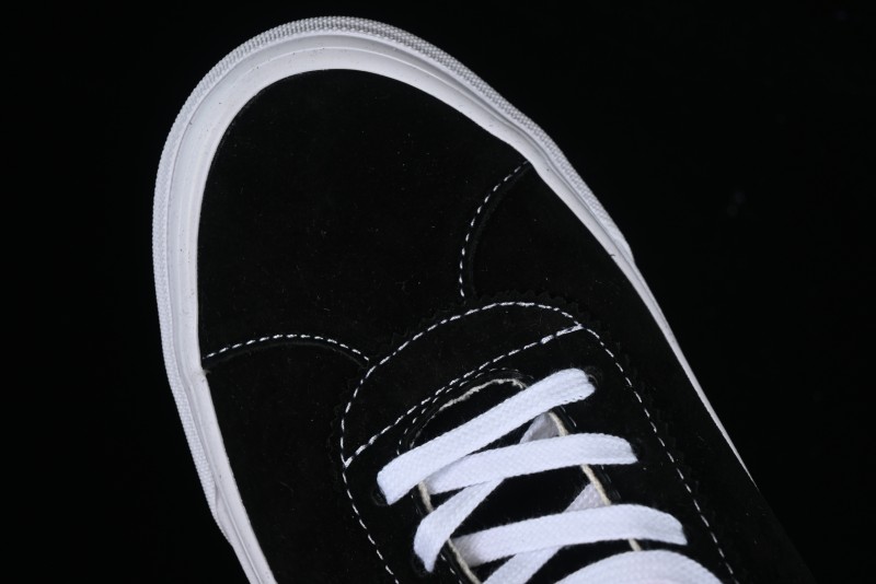 Vans Premium Sport 73 Classic Black & White Suede Low-Top Skate Shoes - VN000CR1BA2