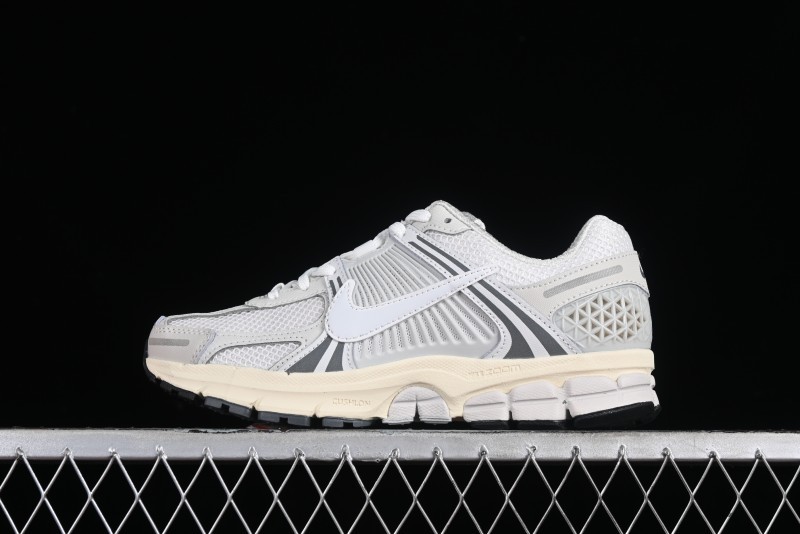 Nike Zoom Vomero 5 SP Classic Retro Casual Running Shoes - HF0731-007