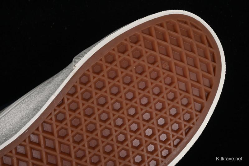 Vans Classics Knu Skool Retro Sneakers with Oversized Toe and Thickened Tongue - VN0009SXS009