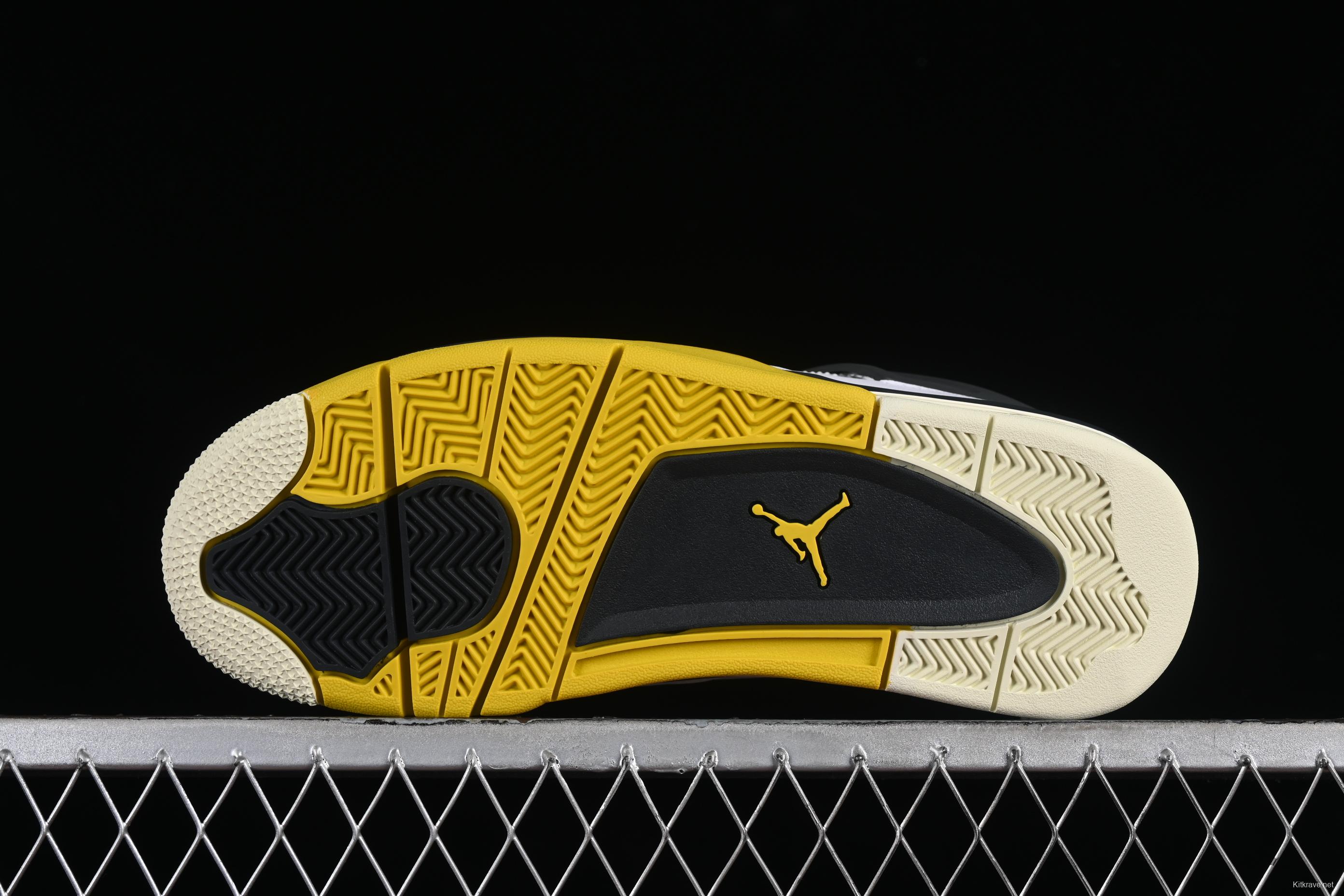 Nike Air Jordan 4 Retro Vivid Sulfur Sneakers - AQ9129-101