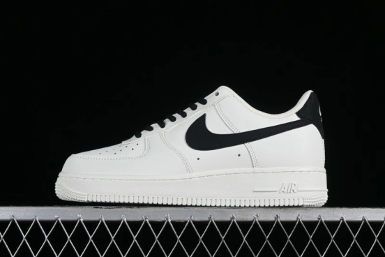 Nike Air Force 1 '07 Low Military Black Casual Sneakers - CQ5059-221