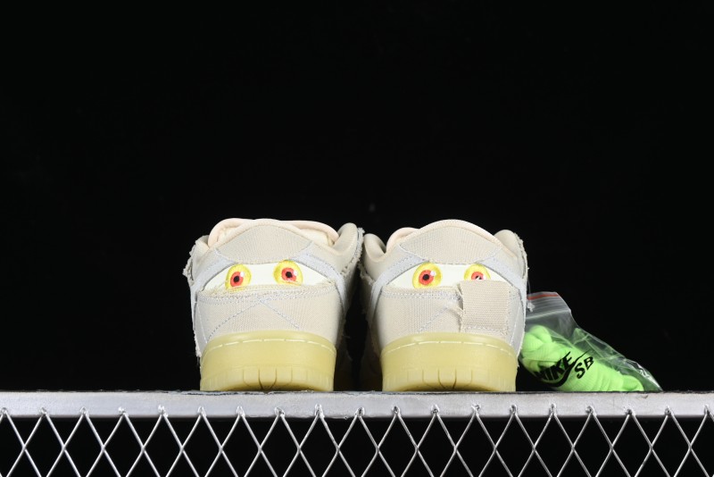 Nike SB Dunk Low "Mummy" Skateboarding Shoes with Mummy-Inspired Design - DM0774-111