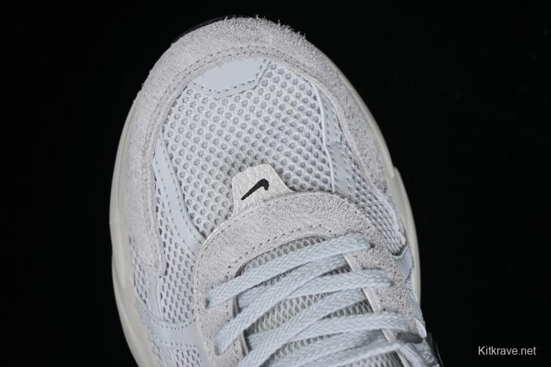 Nike Runtekk Run Retro Low-Top Running Shoes with Cushlon Midsole and Anti-Slip Design - FN6703-002