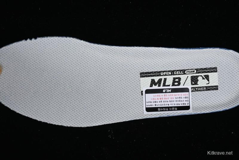 MLB Chunky Liner New York Yankees Hook & Loop Lightweight Platform Sneakers with 6cm Height Increase - 3ASXLM13N50BKS