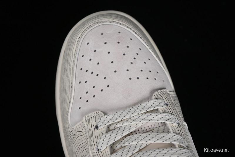 Supreme x Nike Dunk Low SB Skate Shoes with Zoom Air Cushion - XD6188-035