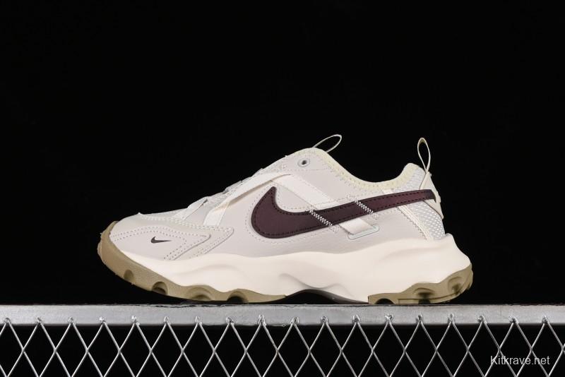 Nike TC 7900 Retro Dad Shoes with Reflective Swoosh and Cushioned Sole - DD9682-003