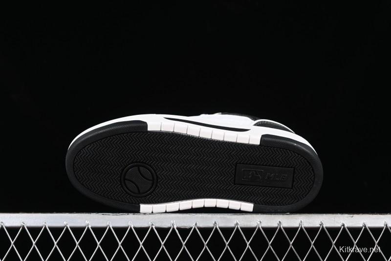 MLB NY Yankees Chunky Liner Classic Monogram Lightweight Platform Sneakers with 6cm Height Boost - 3ASXCMN4N50BKS