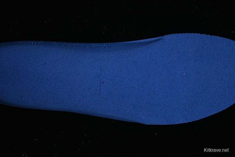 HOKA ONE ONE Tor Summit Low-Top Running Shoes with Geometric Cushioning for Stability and Traction - 1147952 BBLC