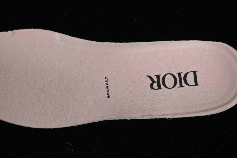 Dior B30 Sneakers with Reflective CD30 Logo and Lightweight Rubber Sole - CD30