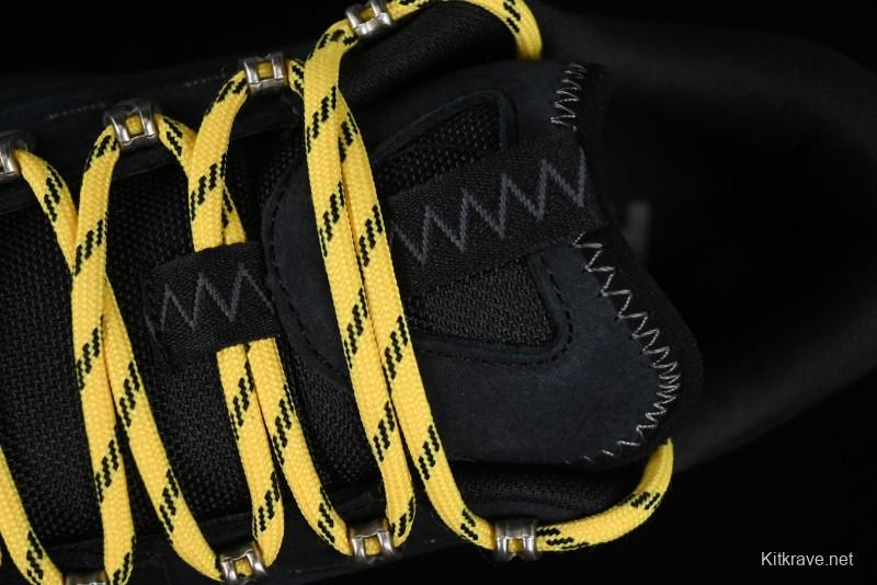 HOKA ONE ONE Tor Summit Low-Top Running Shoes with Geometric Cushioning for Stability and Traction - 1147952 BBLC