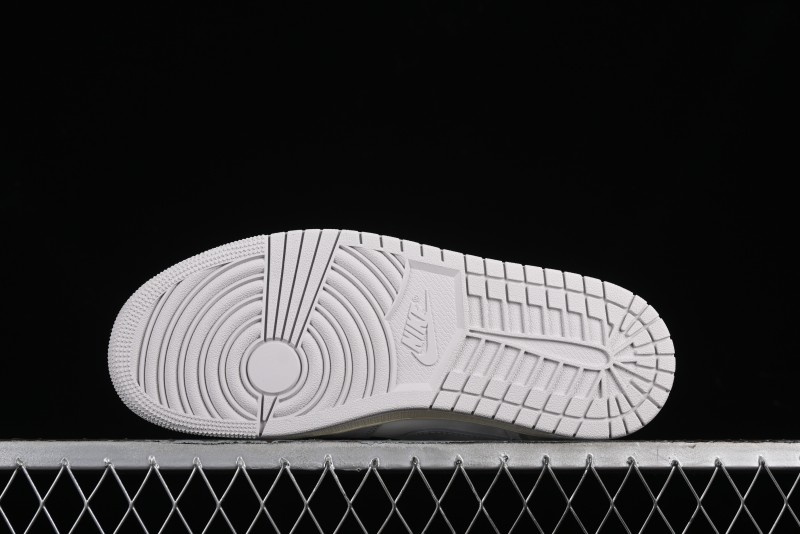 Nike Air Jordan 1 Low Casual Sneakers in White-Grey - FQ7687-300