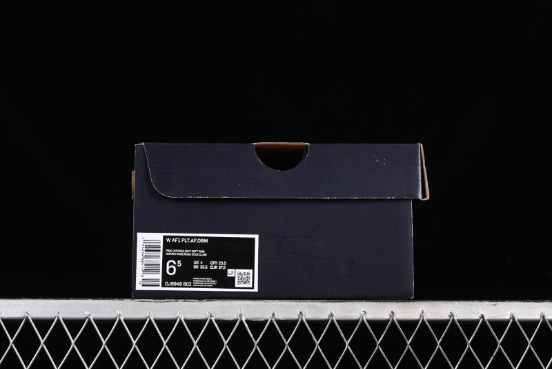 Nike Air Force 1 PLT Low-Top Casual Sneakers with Speed-Inspired Swoosh Design - DJ9946-602