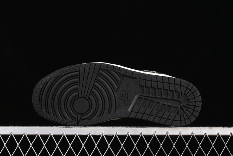 Nike Air Jordan 1 Low Retro Basketball Shoes - SJ9950-009