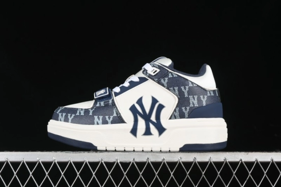 MLB Chunky Liner New York Yankees Lightweight Platform Sneakers with 6cm Height Increase - 3ASXCDN3N50NYD