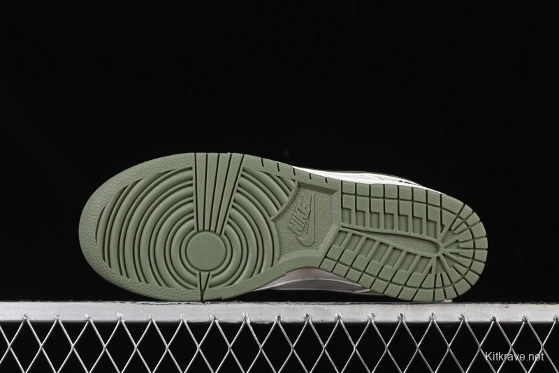 Nike SB Dunk Low x Undefeated Collaboration Casual Skate Shoes - UN1697-633