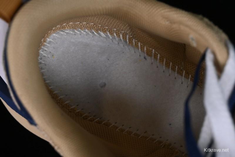 Nike Sacai VaporWaffle 3.0 Deconstructed Running Shoes with Layered Sole - CV1363-102