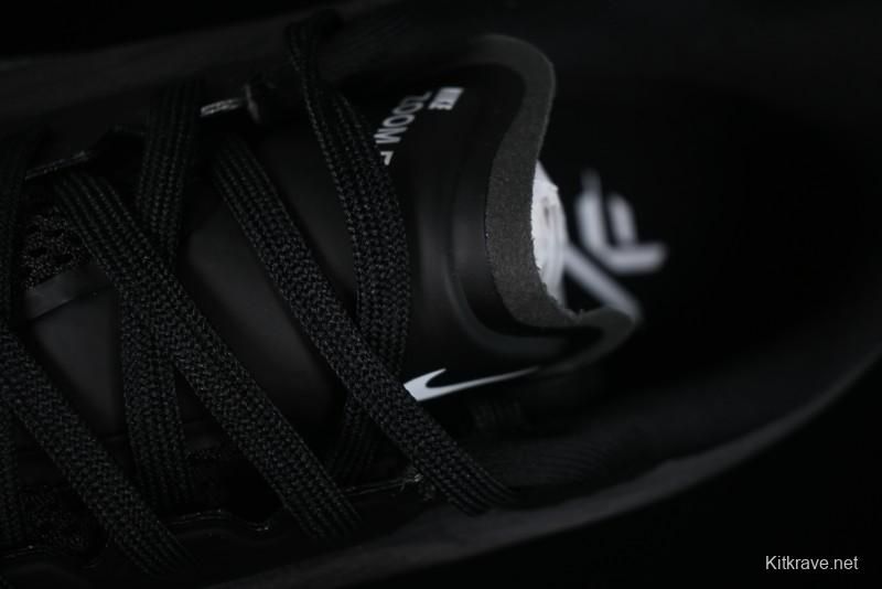 Nike Zoom Fly 6 Lightweight Responsive Running Shoes with Carbon Fiber Plate - FN8454-001