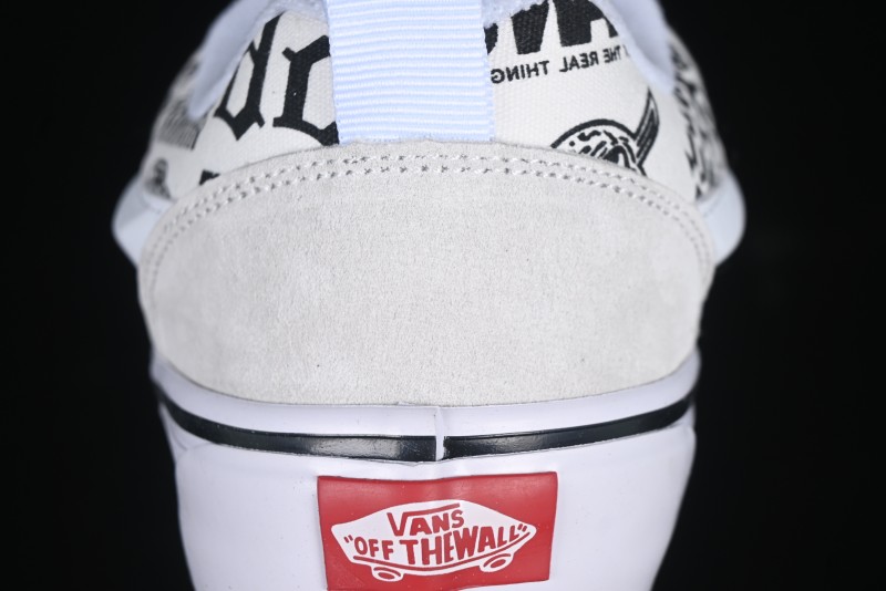 Vans Knu Skool Low-Top Retro Chunky Sneakers with Oversized Logo - VN000CS0239