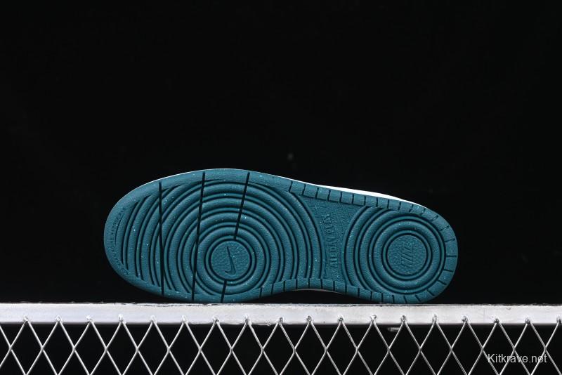 Nike Court Borough Low Retro Casual Sneakers with Breathable Design - DV5456-102