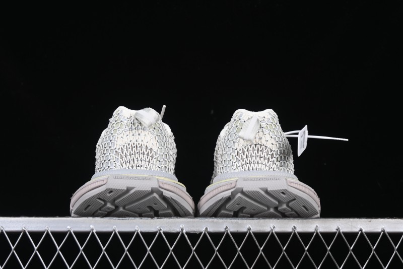 Balenciaga Phantom Sneaker - W3XFN9191