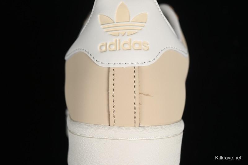 Adidas Originals Superstar Casual Sneakers with Shell Toe Design - IE3039