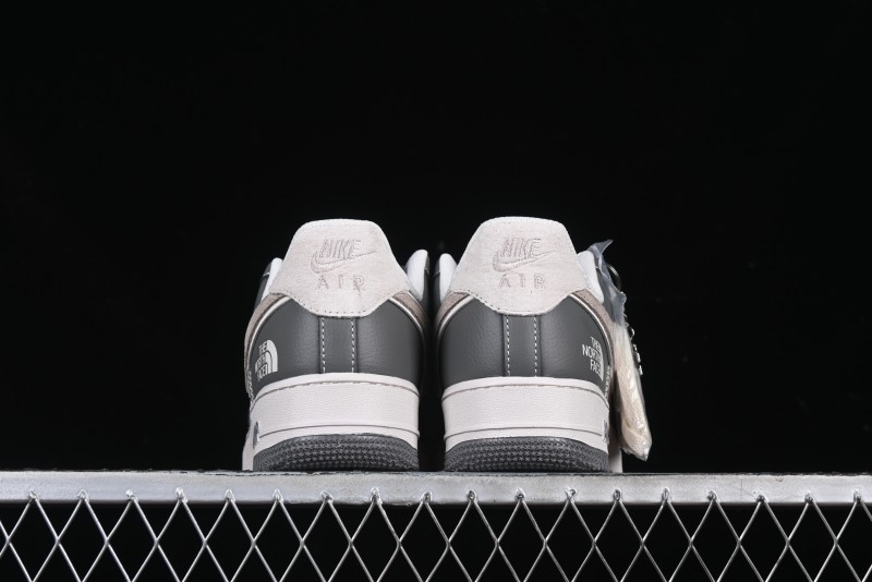 Nike Air Force 1 '07 Low North Face Collaboration Light Grey Two-Tone Low-Top Casual Sneakers - DM6688-046