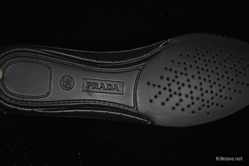 Prada Cloudbust Air Thunder Lifestyle Low-Top Sneakers - 1E819L