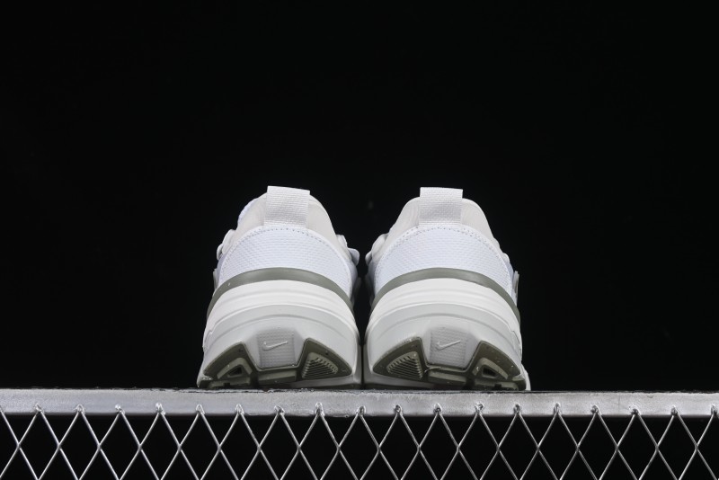 Nike Runtekk Run Retro Low-Top Running Shoes with Cushlon Foam Midsole and Anti-Slip Design - FD0736-006