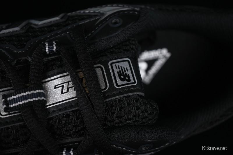 New Balance 740 Black and Silver Retro Running Sneakers for Men