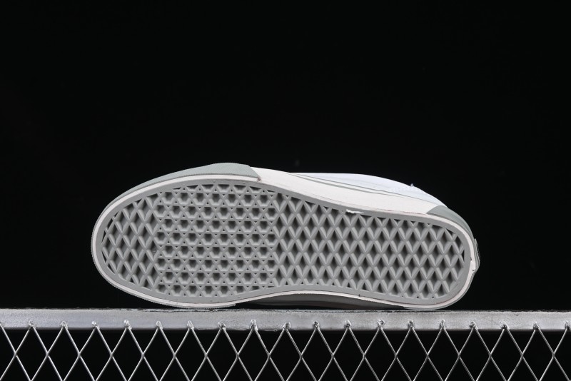 Vans Knu Skool Low-Top Retro Chunky Sneakers - VN0009QCBUH