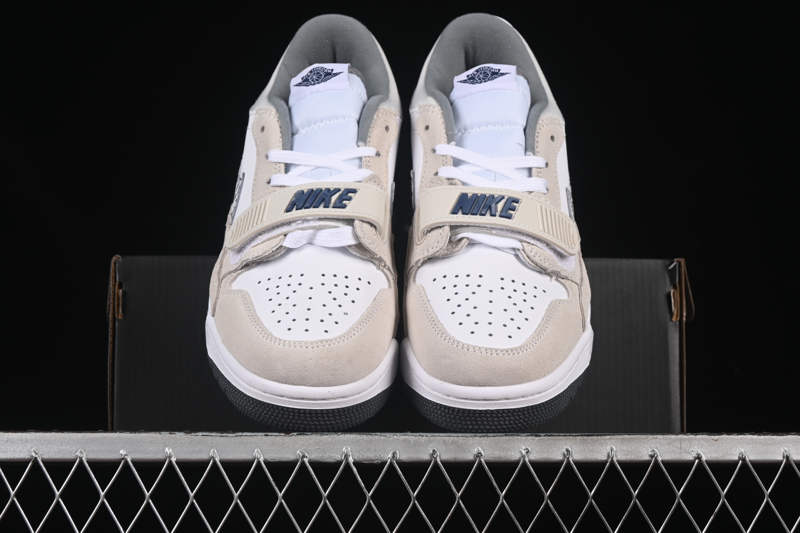 Nike Air Jordan Legacy 312 Low Sneakers with Velcro Strap and Triple Design - CD7069-124