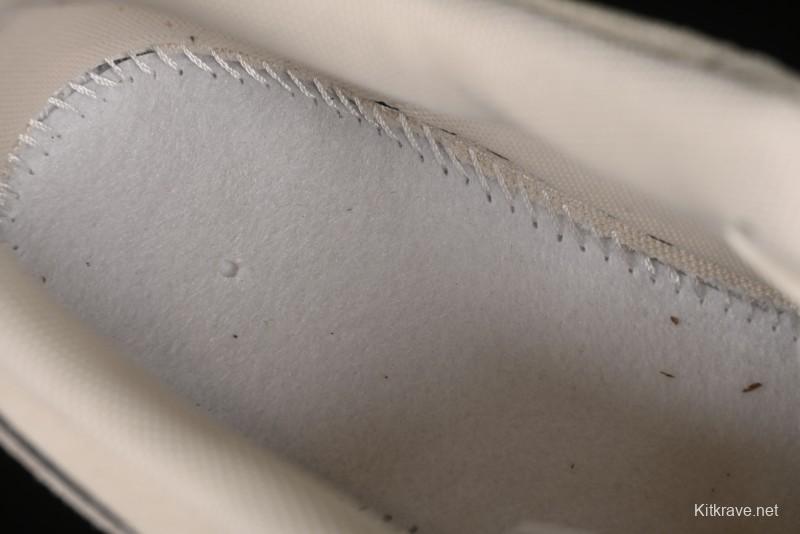 Nike Air Force 1'07 Low Casual Sneakers with Full-Length Air Cushion - HQ1966-200