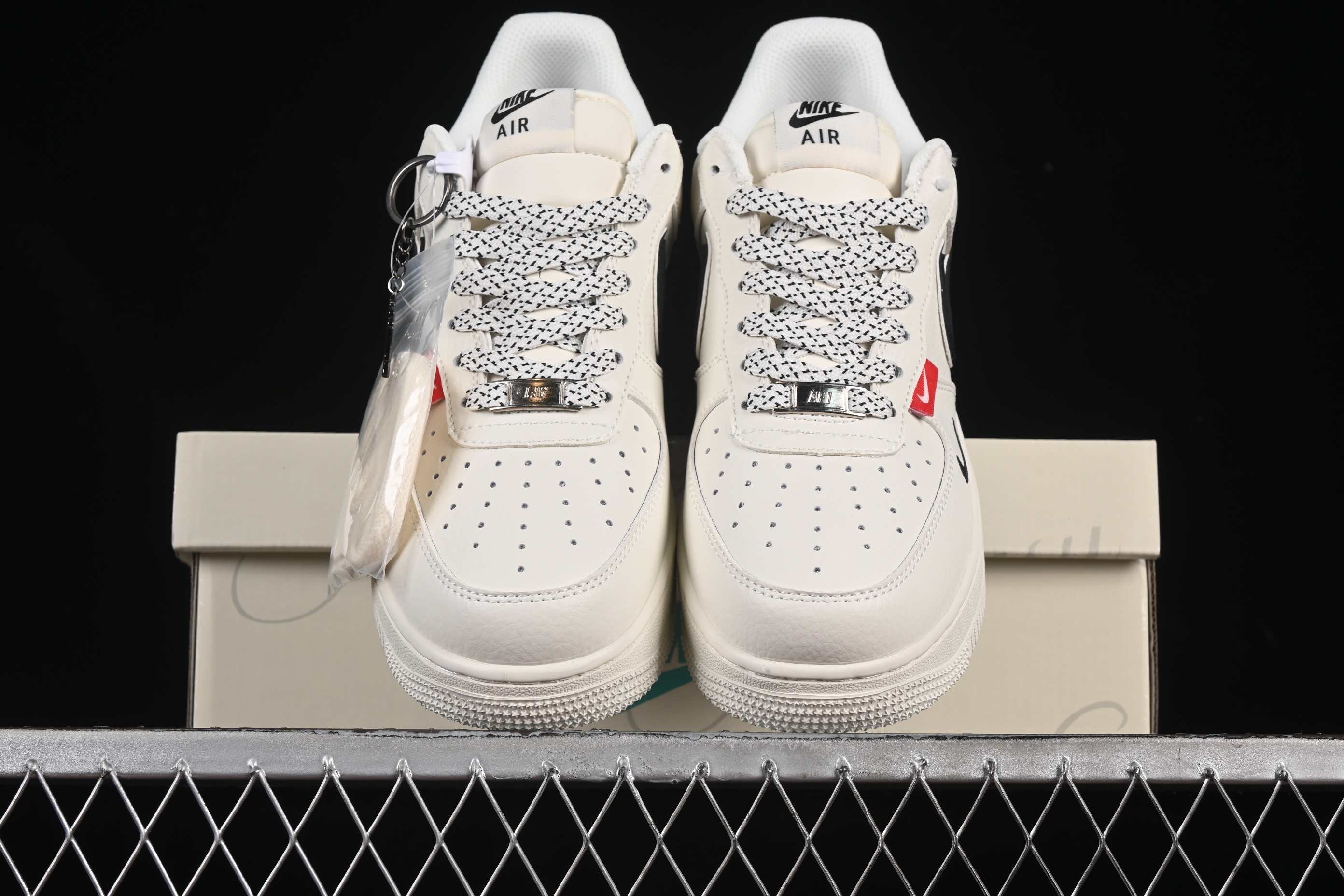 Nike Air Force 1 '07 Low Stussy Collaboration Dual-Tone Red Tag Casual Sneakers - CS5288-010