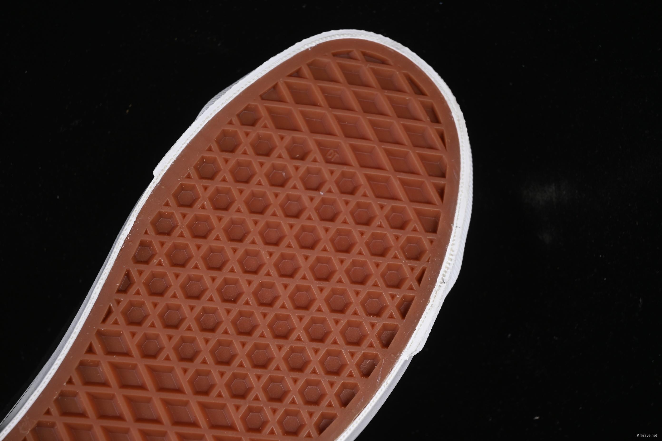 Vans Old Skool 36 Vibram Low-Top Retro Skate Shoes - VN000D2GBA2