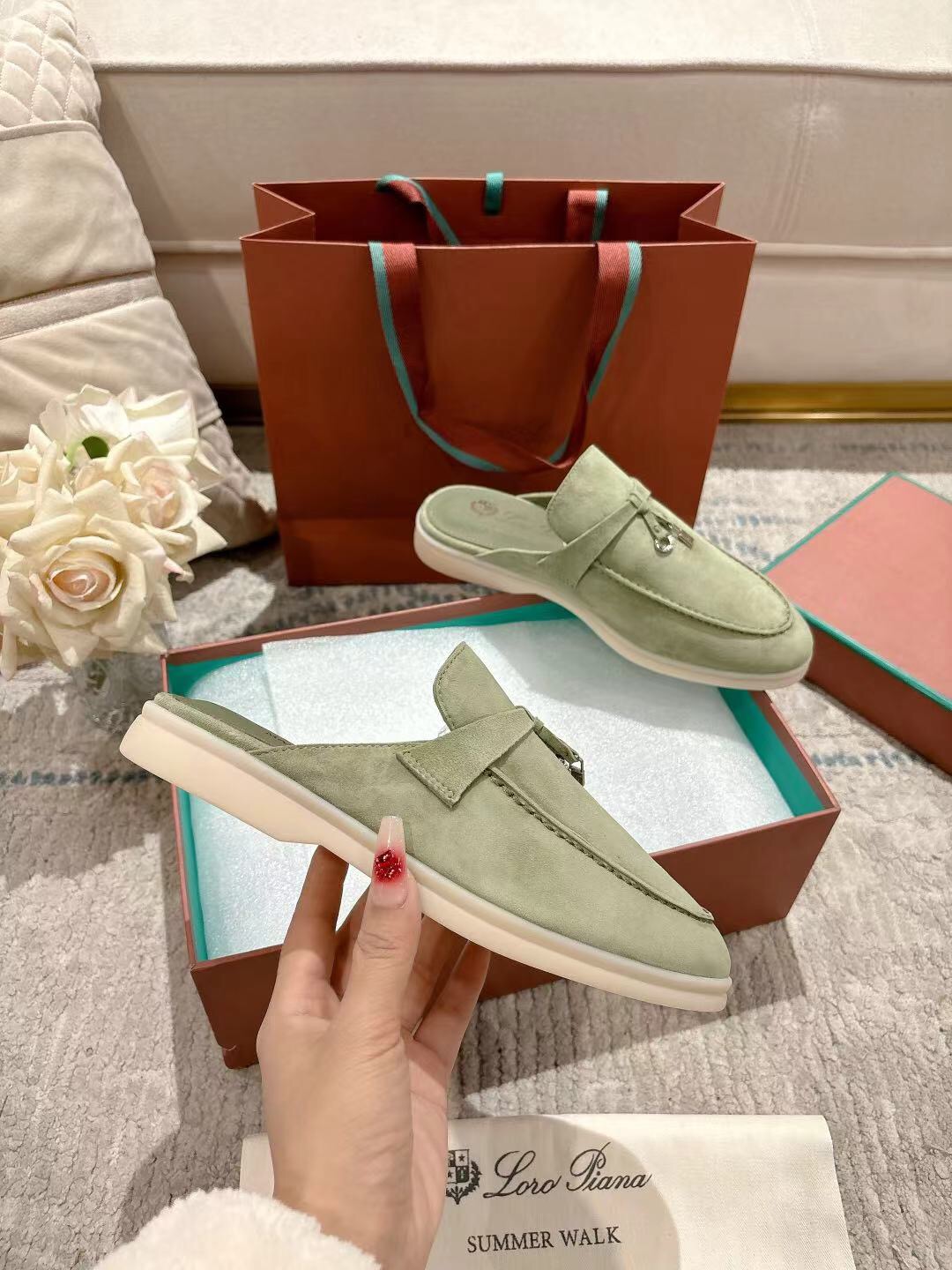 2025 Women LP Light Green Suede Loafers LY00000