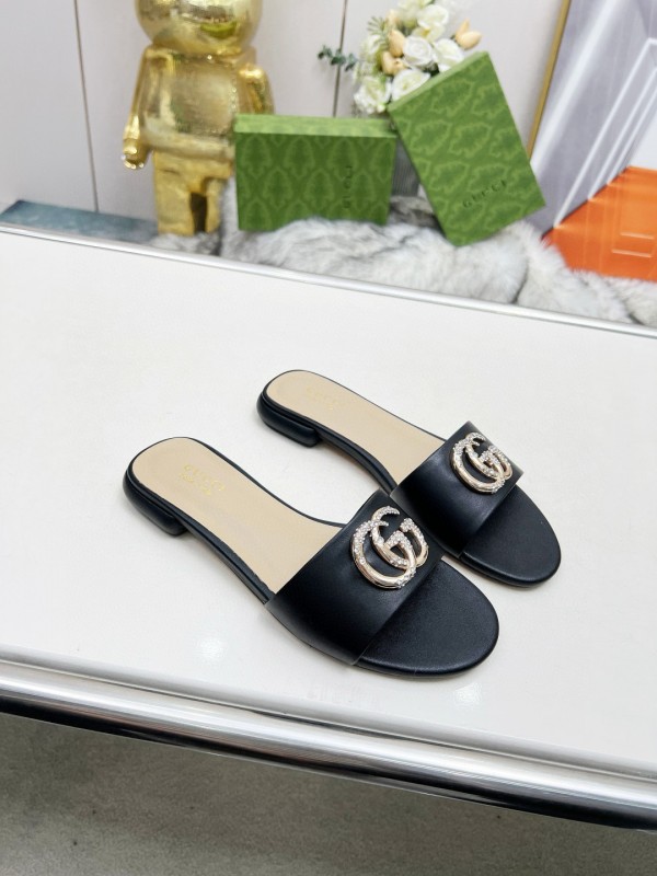 2025 Gucci Black Leather Slippers Double G Buckle MJ00190