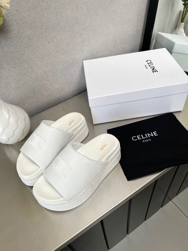 2025 Slippers Celine White Leather Platform Embossed LY00240