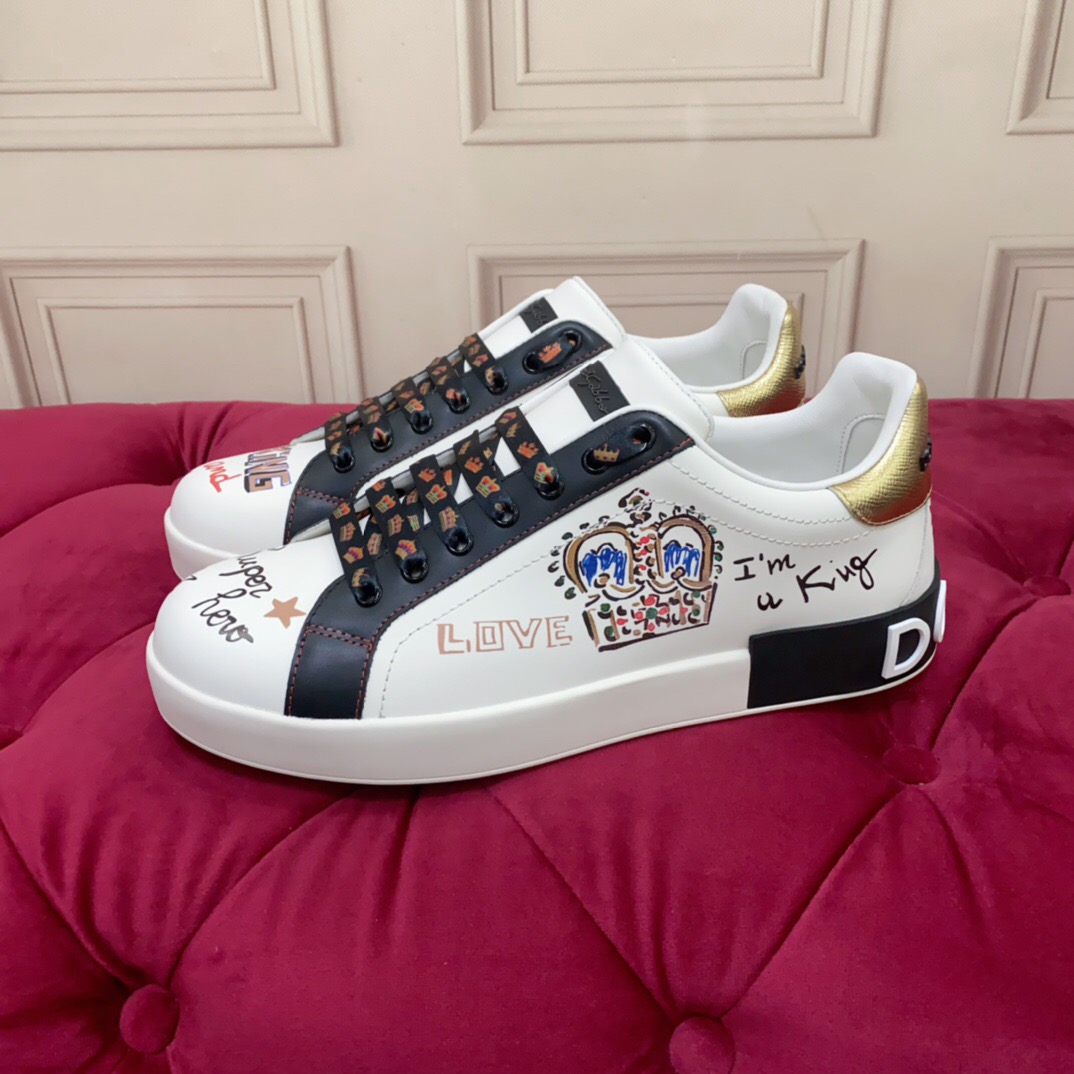 2025 Unisex Dolce & Gabbana White Black Gold Leather Sneakers Embroidered LY00340(F)/LY00360(M)
