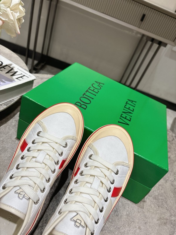 2025 Unisex Bottega Veneta White Red Canvas Lambskin Sneakers Hand Painted KFY00260(F/M)
