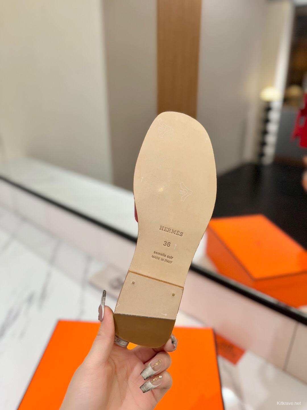 2025 Women Hermès Red Leather Slippers