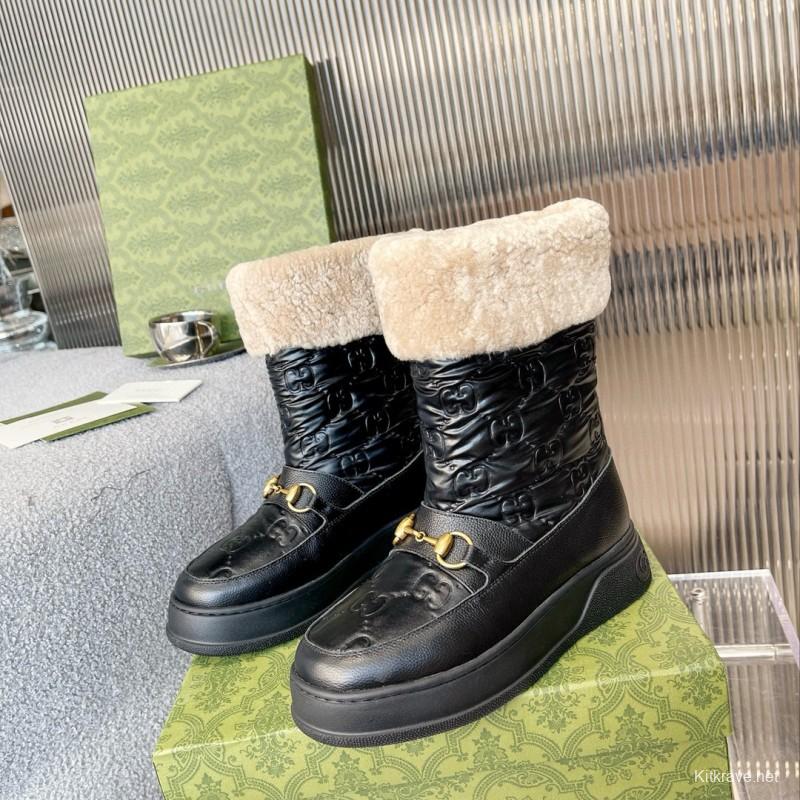 2024 Women Gucci Black Sheepskin Snow Boots Metallic Hardware MJ00420