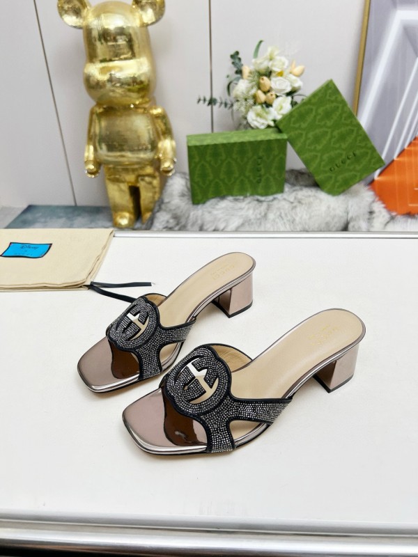 2025 Gucci Black Leather Slippers MJ00190