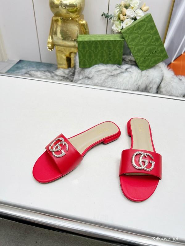 2025 Gucci Red Leather Slippers GG Ornament MJ00190
