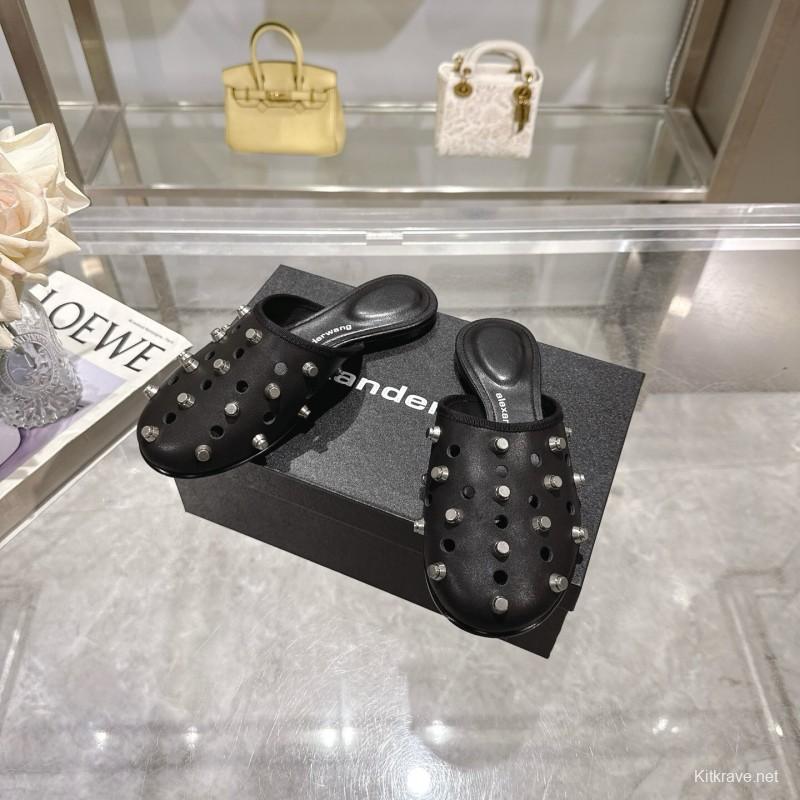 2025 Slippers Alexander Wang Black Leather Studded LY00310