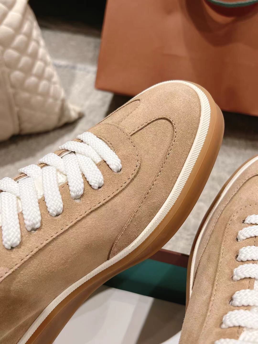 2025 Unisex Le Parmentier Beige White Soft Leather Sneakers Top Version LY00320(F)/LY00330(M)