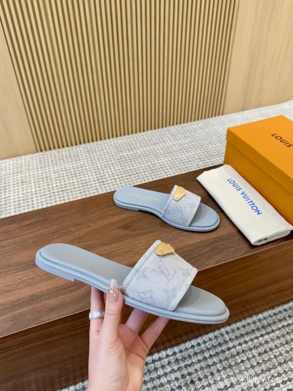 2025 Women Louis Vuitton Light Grey Canvas Slippers LY00200