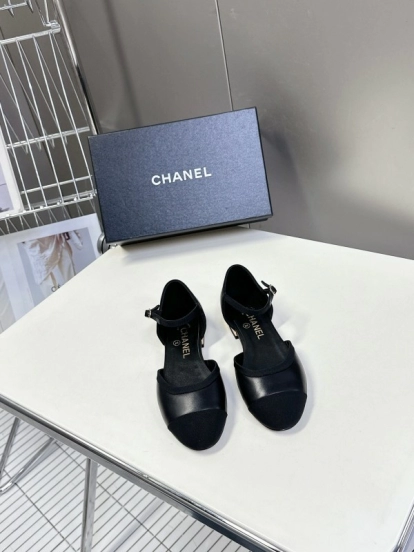 2025 Women Chanel Black Lambskin Sandals KFY00270