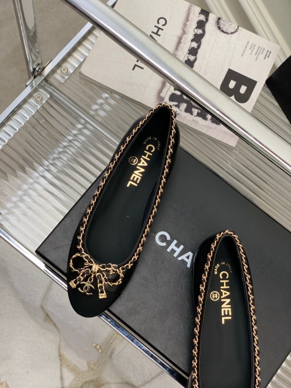 2025 Women Chanel Black Gold Leather Ballet Flats