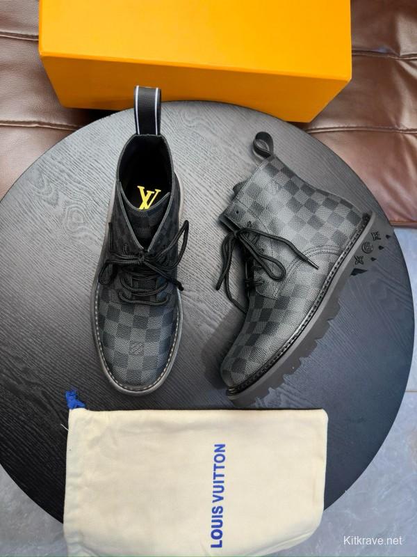 2024 Men Louis Vuitton Black Grey Leather Ankle Boots MJ00440