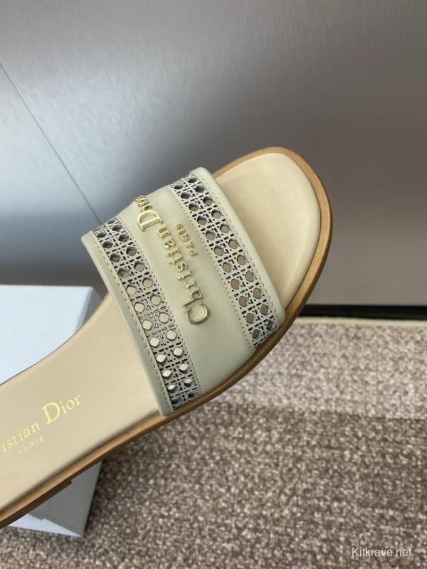 2025 Women Dior Beige Leather Slippers KFY00300